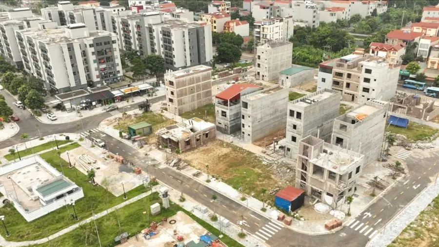 Tháo gỡ điểm nghẽn pháp lý về giá và bồi thường đất